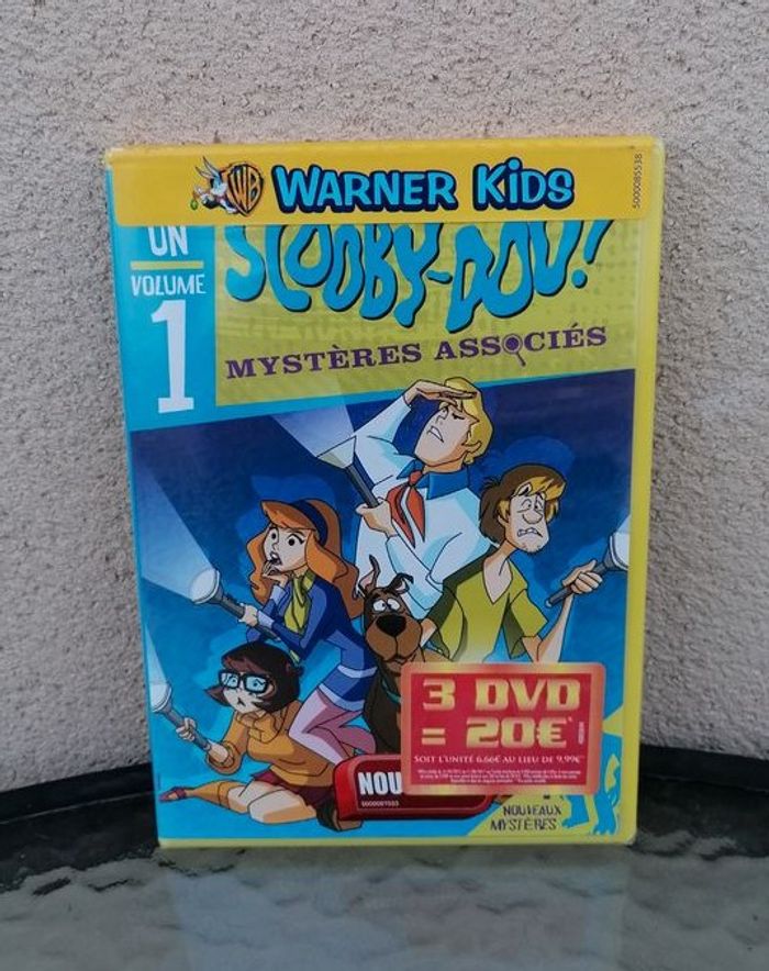 Dvd Scooby-Doo mystères associés Saison 1 Volume 1 - Warner Bros (Neuf sous blister)