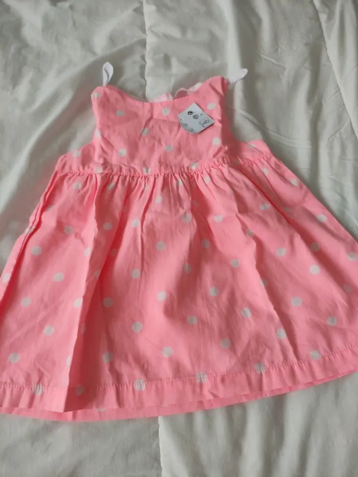 Très belle robe d'été bébé fille 12 mois neuf avec étiquette