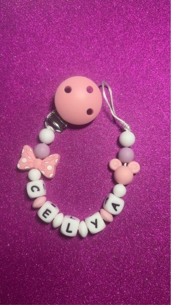 Attache tétine personnalisé