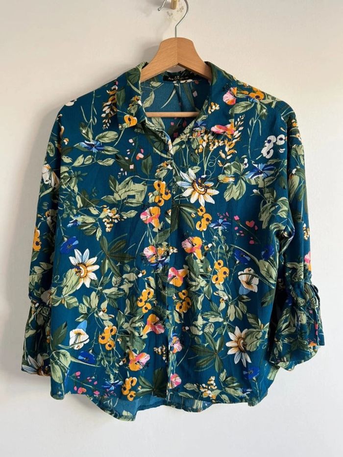 Chemise fleurie