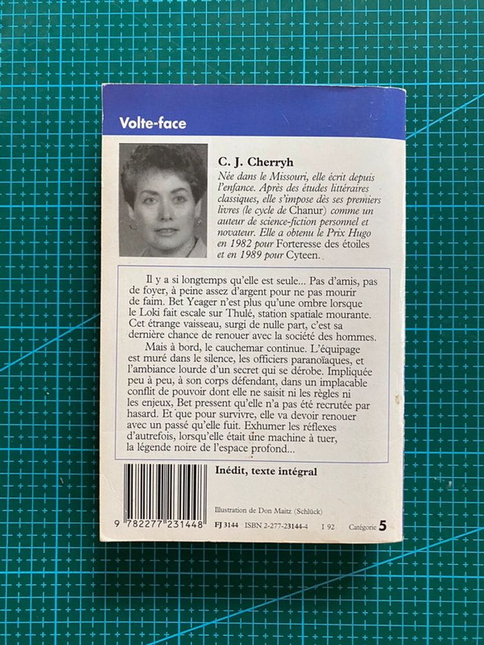 Roman scifi vintage - Volte Face - Cherryh littérature science fiction classique - photo numéro 2