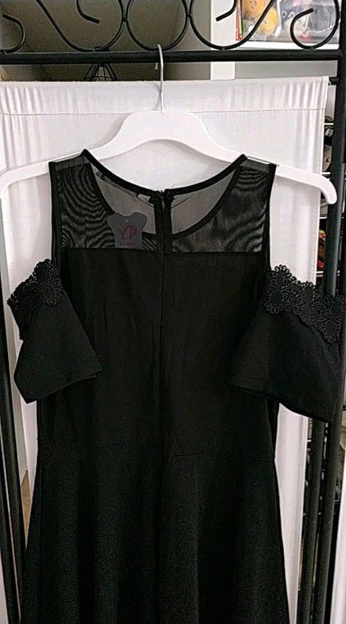 Robe noire - photo numéro 6