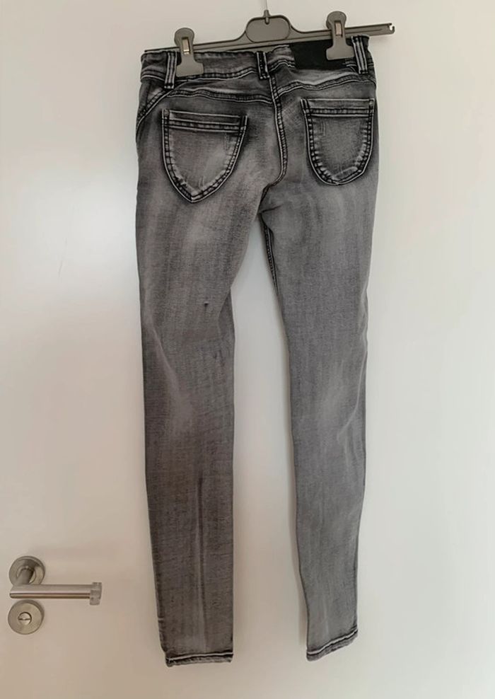 Jeans used Gémo taille 12 ans - photo numéro 2