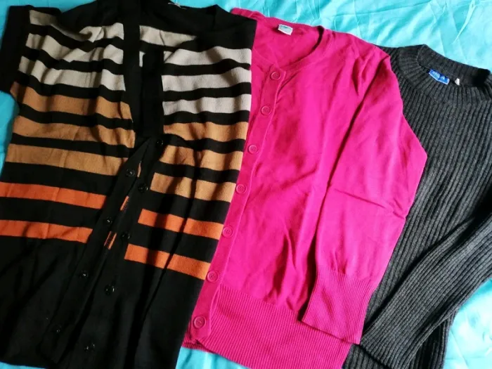 Lot de pulls et gilets femme - photo numéro 2