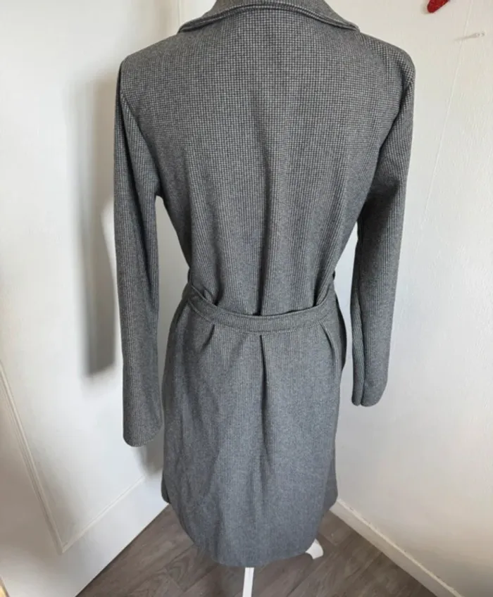 Très beau manteau long - photo numéro 3