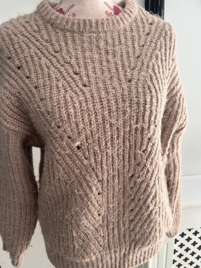 Pull Kiabi beige taille M - photo numéro 2