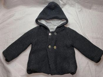 veste/ gilet Natalys  6 mois  valeur 75 euros