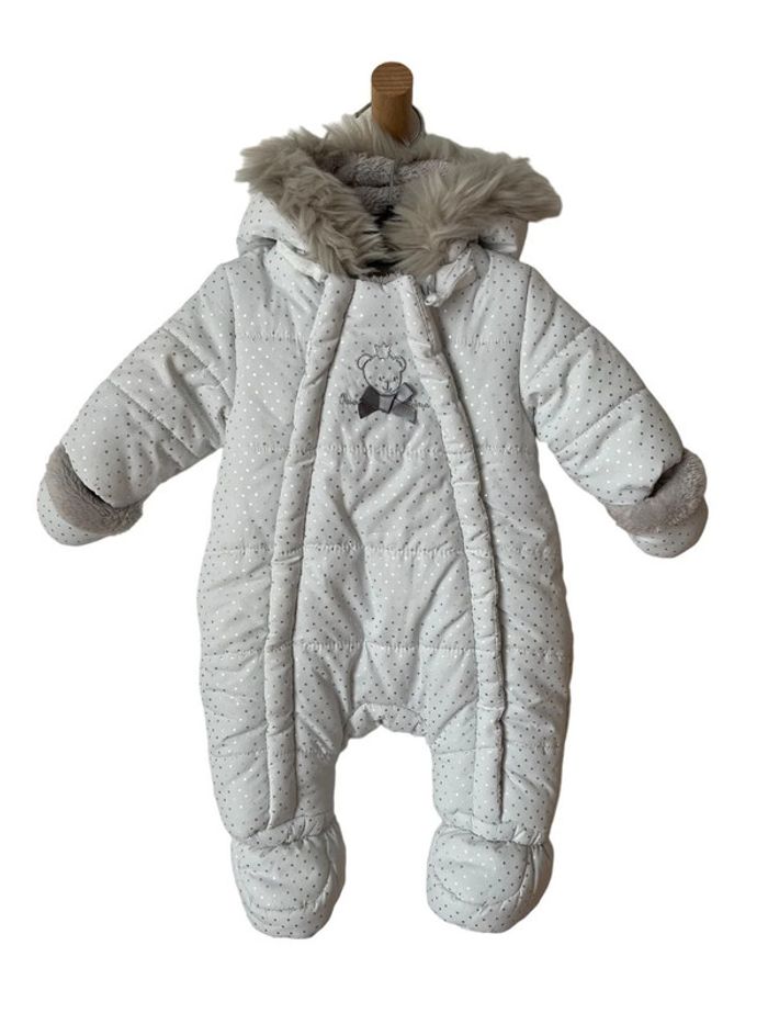 Combipilote blanche (étoiles argentées) - Orchestra 1 mois (54cm)