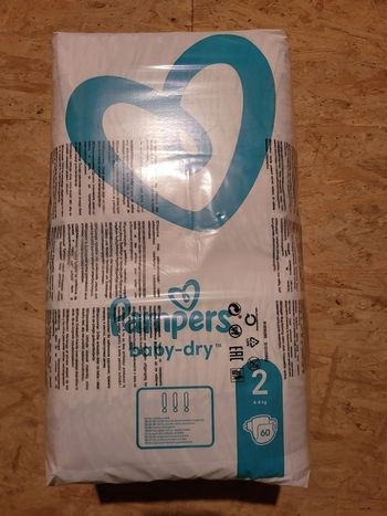 120 Couches pampers taille 2