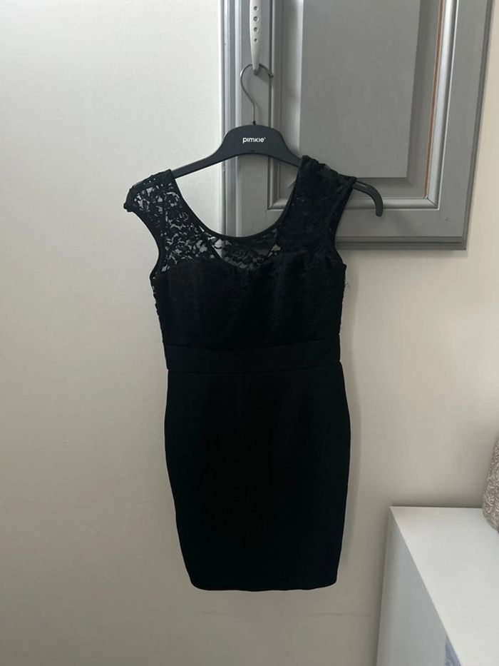 Robe noire