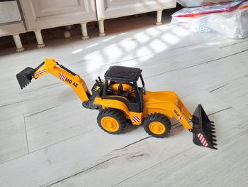 Jeu jouet véhicule de chantier MD 48 jaune lumière et électrique
