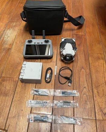 Drone DJI Mini 4 pro More Combo