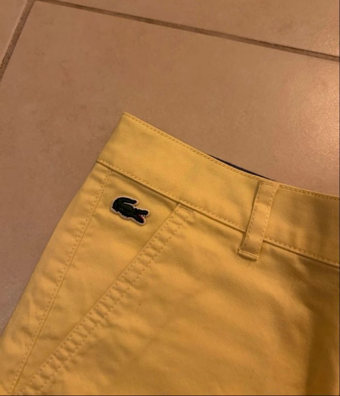Short enfant taille 10 ans jaune Lacoste - photo numéro 4