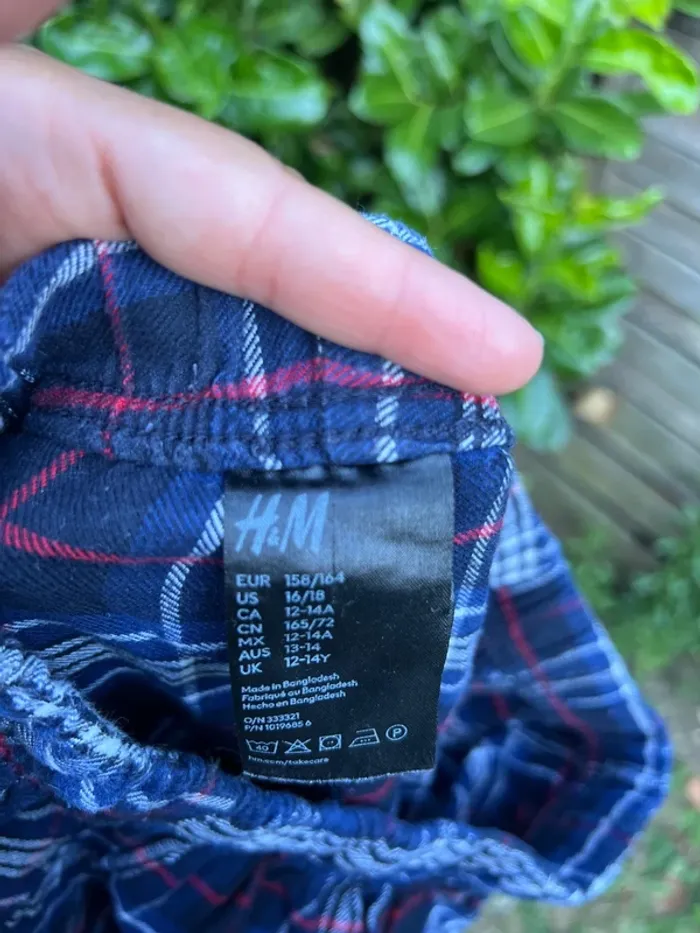 Pantalon de pyjama de la marque H&M, taille 158/164 cm, en très bon état. - photo numéro 2