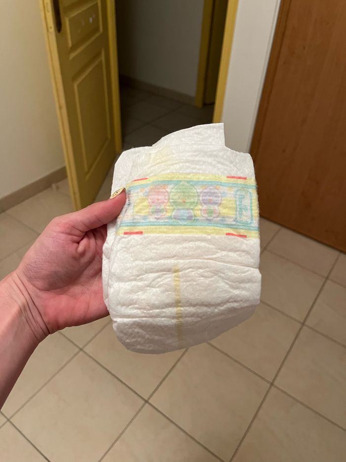 Lot de 19 couches Pampers Taille 3 - photo numéro 2