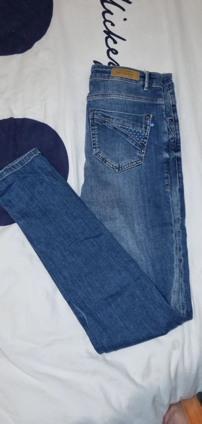Jeans - photo numéro 2