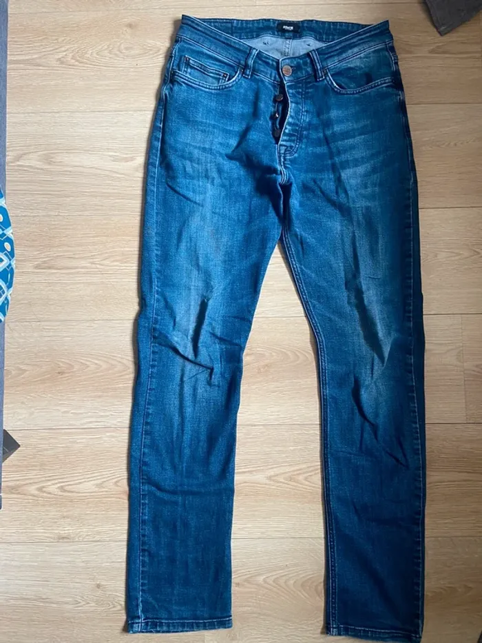 Jean 40