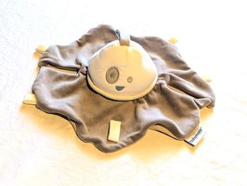 Petite Tête Ronde Bouton Blanche Luisante Lumineuse Robe Grise Peluche Petits Enfants Bébés
