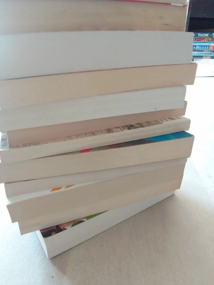 Plusieurs livres de poche a 0.50C - photo numéro 7