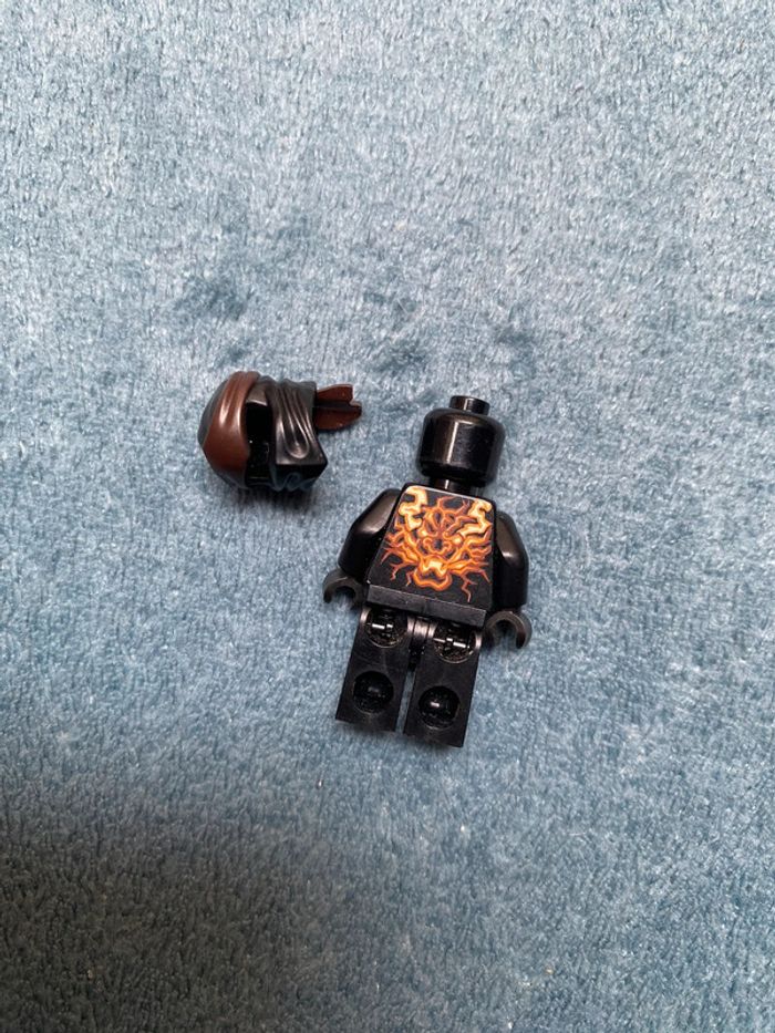 Minifigurine lego Ninjago Master of the Mountain Cole - Spinjitzu Burst - photo numéro 4
