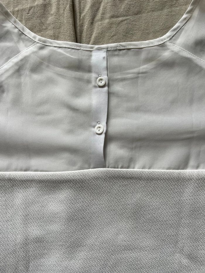 Blouse blanche - photo numéro 3