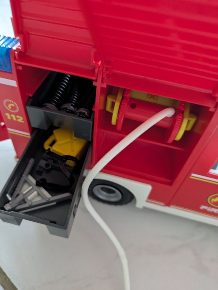 Camion de pompier Playmobil 9464 - photo numéro 3