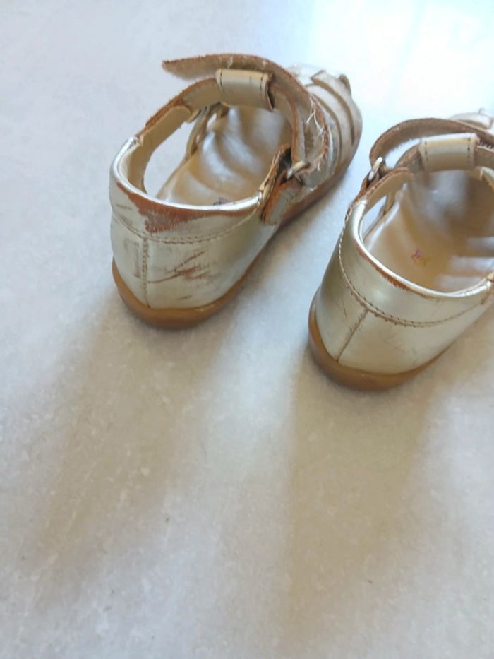 Chaussure taille 23 - photo numéro 4