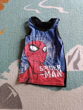 Débardeur chemisette t-shirt sans manches