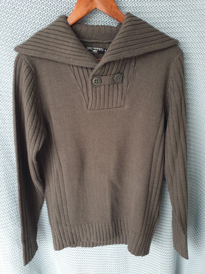 Pull col ouvert