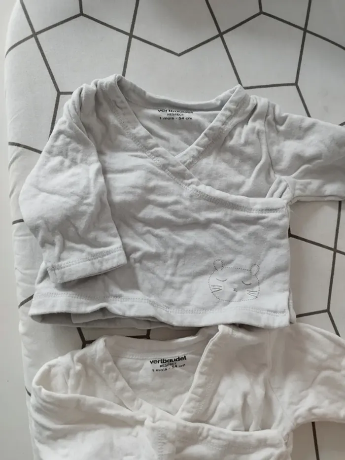 Lot 2 gilets bébé la mixte 1 mois - photo numéro 3
