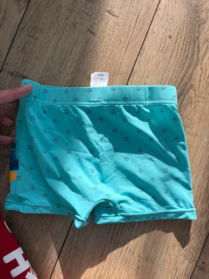 Maillot de bain crocodile 36 mois - photo numéro 4