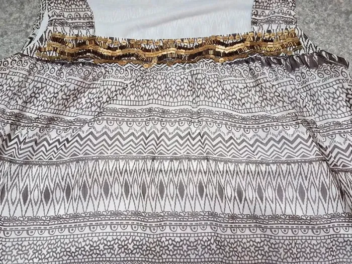 Blouse neuve taille 36
Marque Ici et maintenant - photo numéro 7
