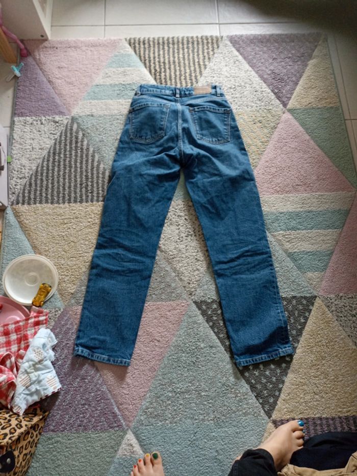 Jean droit zara XS - photo numéro 3