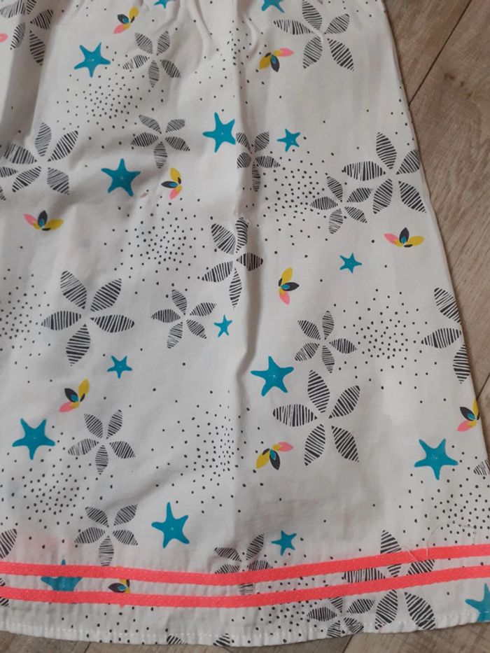 Robe fille blanche motif fleuri 18 mois - photo numéro 2