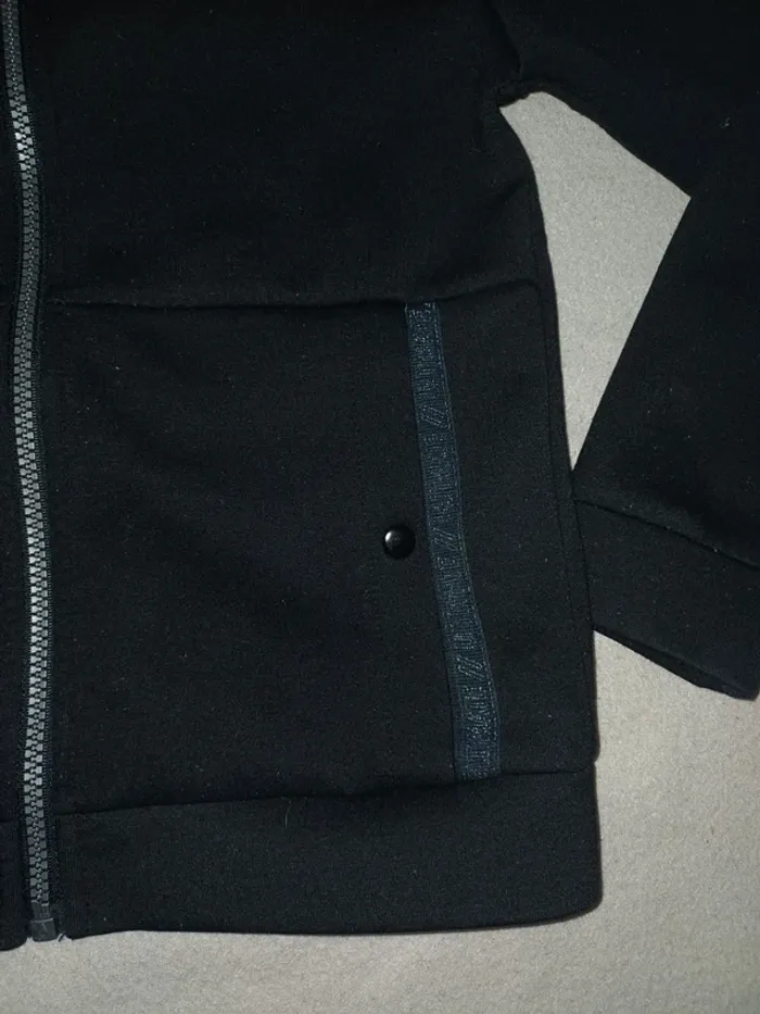 Superbe veste à capuche 10 ans garçon - photo numéro 2