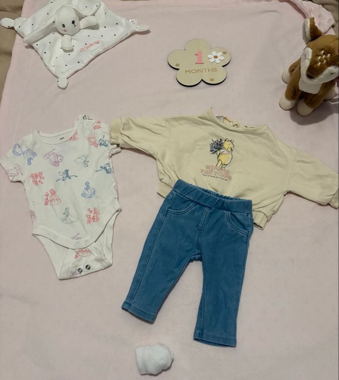 Ensemble fille 1 mois