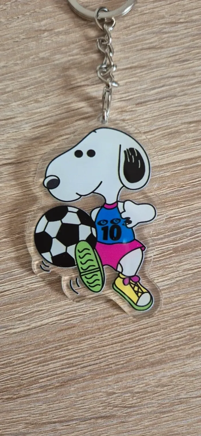 Porte clés 🔑 Snoopy 🐶 - photo numéro 3