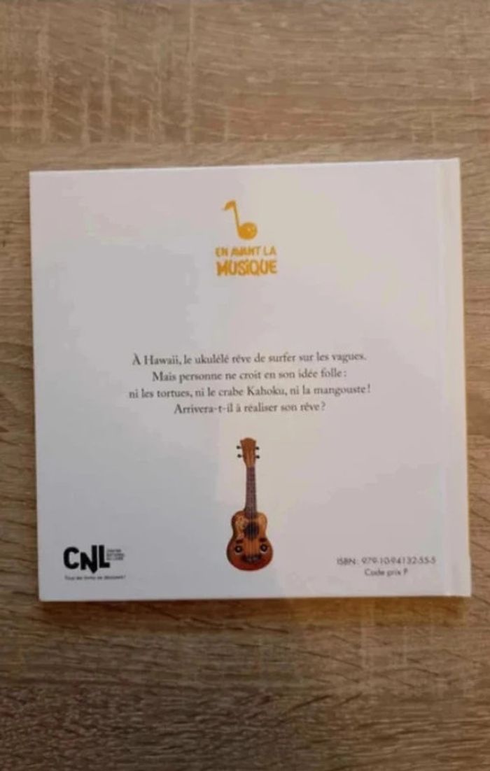livre mc donald le ukulélé qui voulait surfer Très bon état - photo numéro 2