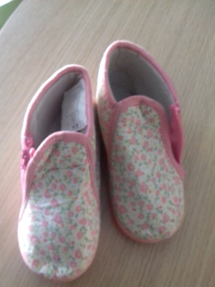 2 paires de chaussons - photo numéro 2