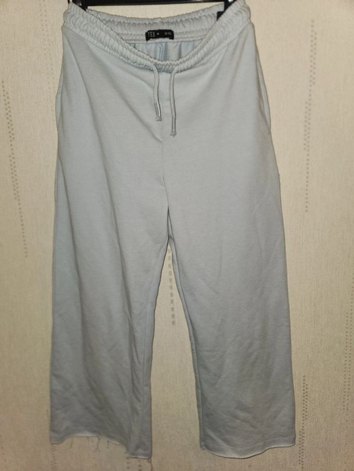 Pantalon bleu ciel taille 9/10 ans