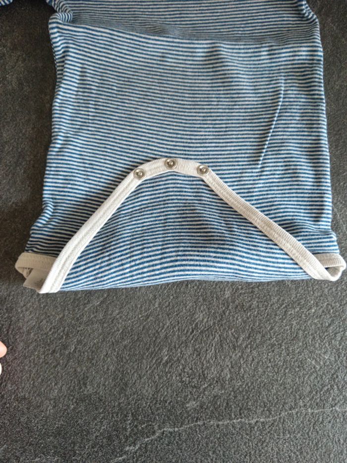 Lot de 1 Bodie + 1 tee shirt de peau ML 24M - photo numéro 3