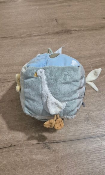 Cube d'activités en tissus Little Goose