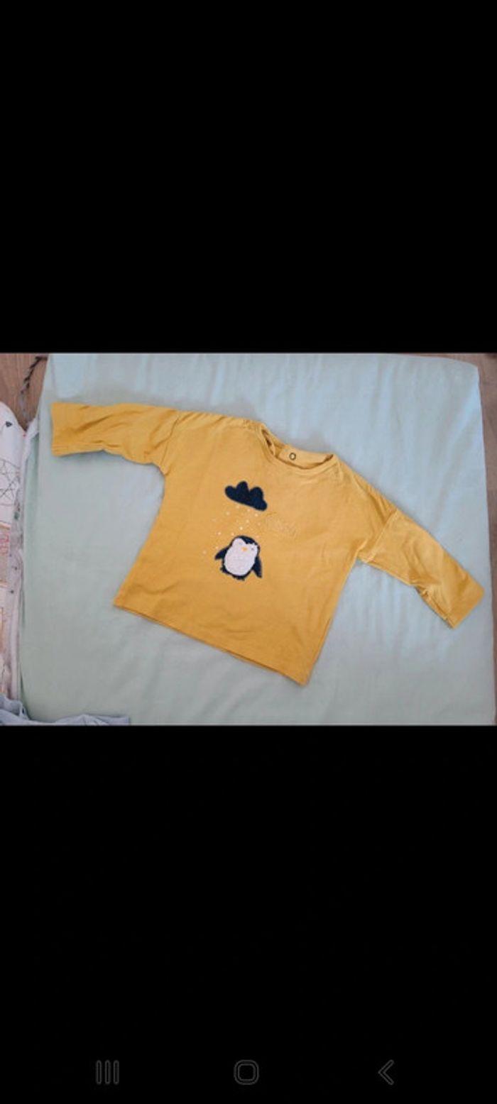 Lot de hauts 6 mois dont 1 offert - photo numéro 2