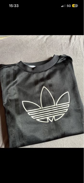 T-shirt adidas