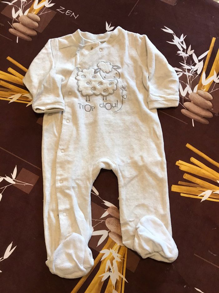 Lot pyjamas - photo numéro 3