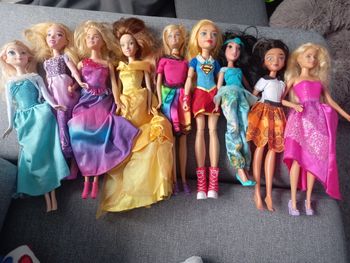 Lots Barbies