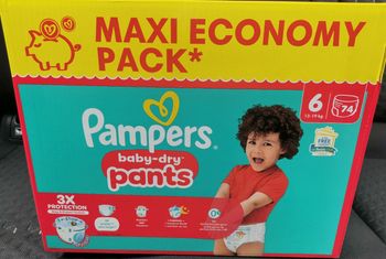 Couches culottes Pampers taille 6