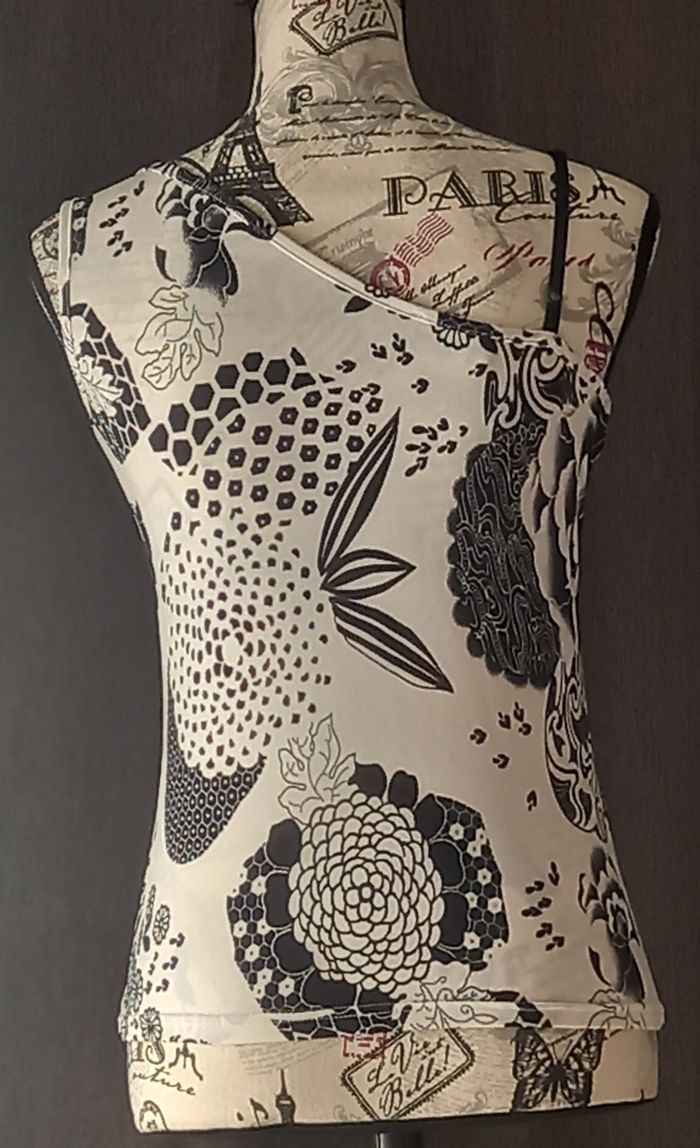 Débardeur  Fashion express  T42/44 - photo numéro 2