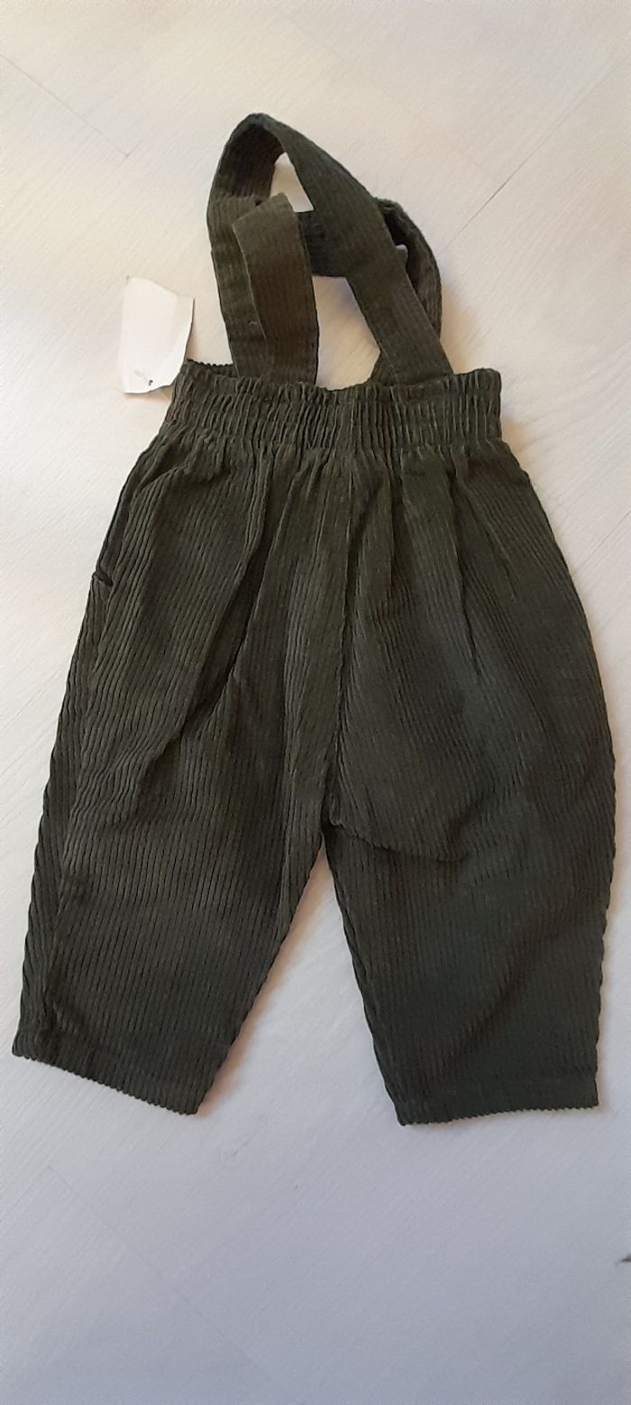 Pantalon avec bretelles T 6 mois - photo numéro 3