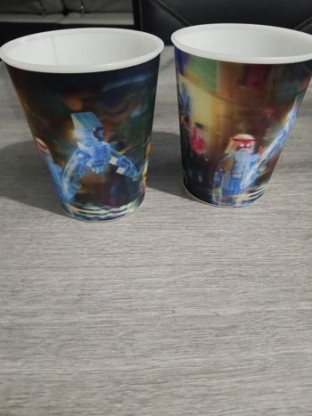 Gobelets plastiques 
